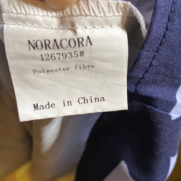 Noracora maxi dress in lavender and varying blue patterns - Picture 4 of 9